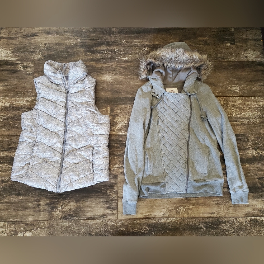 Women Medium Vest & Sweater